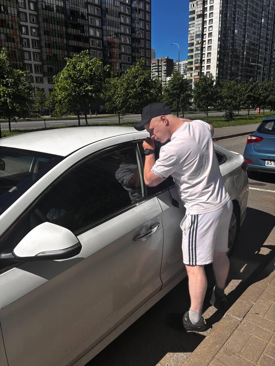 Вскрытие автомобиля без повреждений в Петро-Славянка